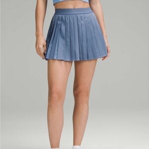 Elegant Blue Pleated Skort Lululemon size 2